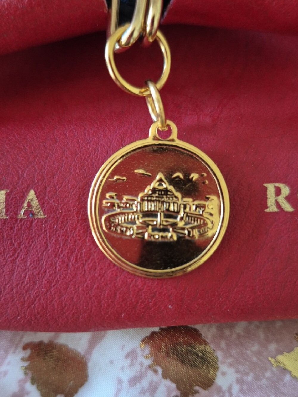 NWOT Roma Leather Red and Blue Fold-Over Key Pouch with Gold Medallion - Picture 2 of 5
